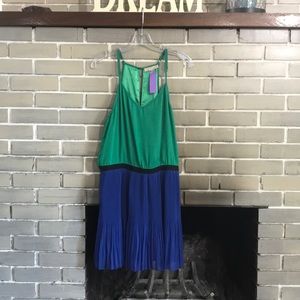 fun 2 fun sleeveless dress Large New Btq Retail